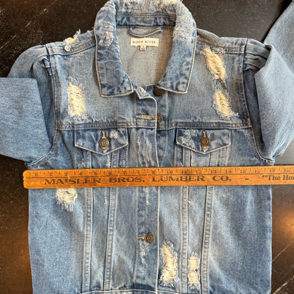 Moon River SMALL Light Blue Denim Distressed Puff Sleeve Jean Jacket - Picture 5 of 8